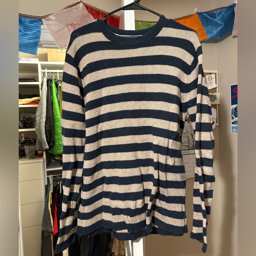 Patagonia striped knit sweater Men’s M navy tan crewneck